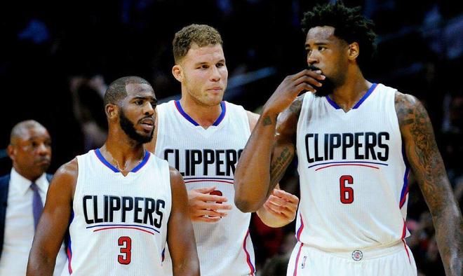 皇马反击效率惊人（皇马反击如闪电，高效致命）