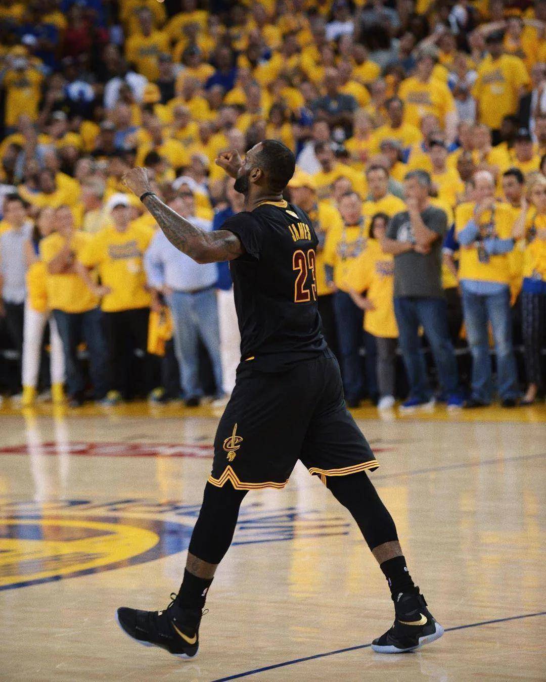 FC26坚不可摧：萨拉赫领衔，萨卡、莫德里奇、卡马文加在列（FC26铁壁阵容：萨拉赫挂帅，萨卡、莫德里奇与卡马文加悉数入选）